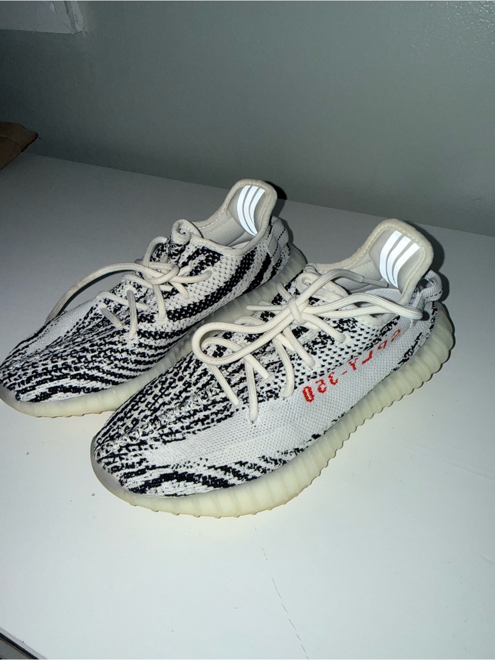 adidas Kids Zebra-Pattern Sneakers White/Black with Red Accent